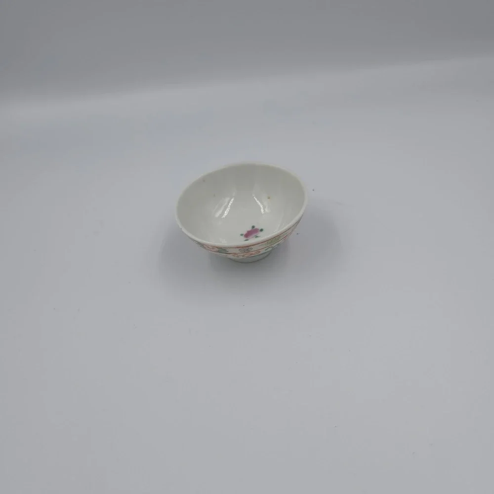 Antique Chinese Porcelain Teacup Famille Rose Bat Shou Late Quing Early 20th